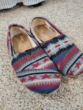 Toms | Shoes | Size 7